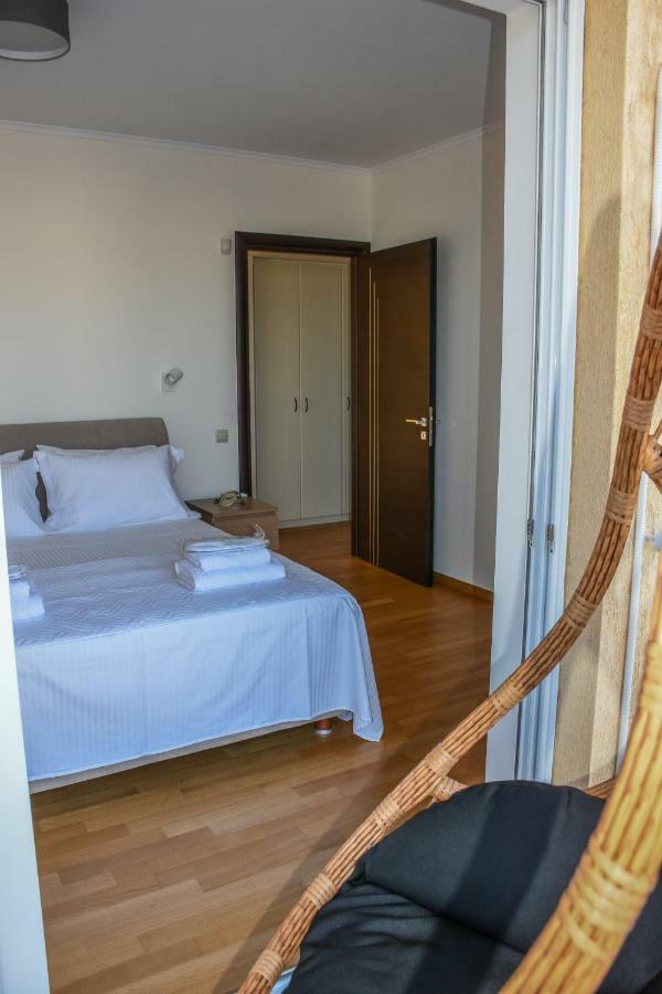 Boutique Penthouse Next To Stavros Niarchos Foundation Apartment Атина Екстериор снимка