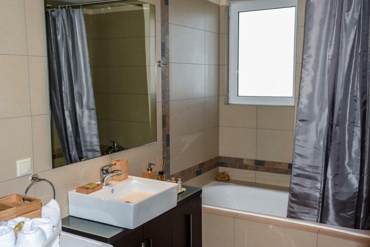 Boutique Penthouse Next To Stavros Niarchos Foundation Apartment Атина Екстериор снимка