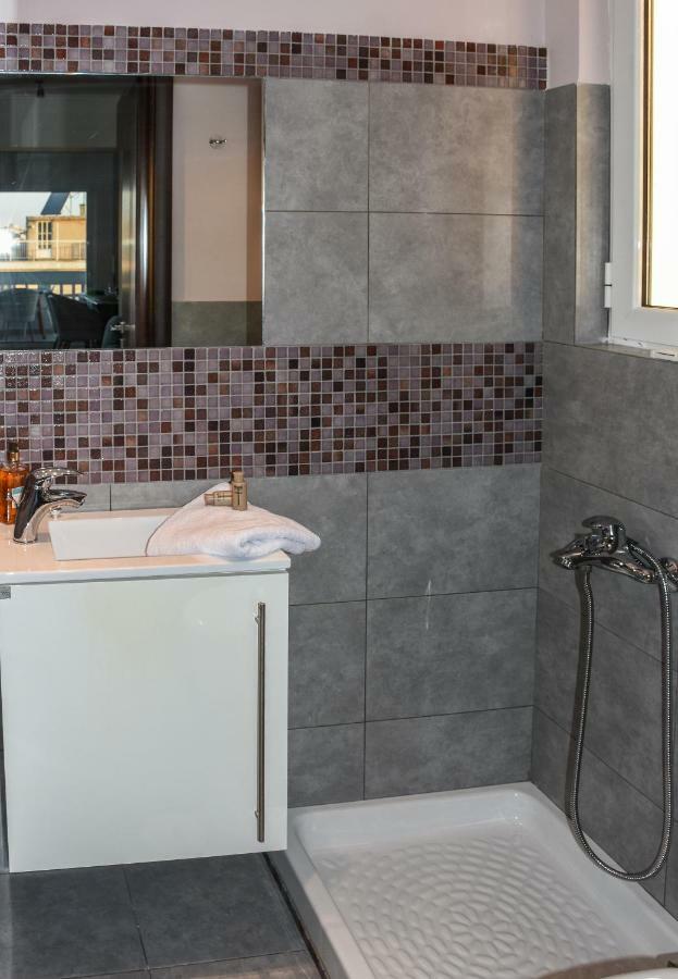 Boutique Penthouse Next To Stavros Niarchos Foundation Apartment Атина Екстериор снимка